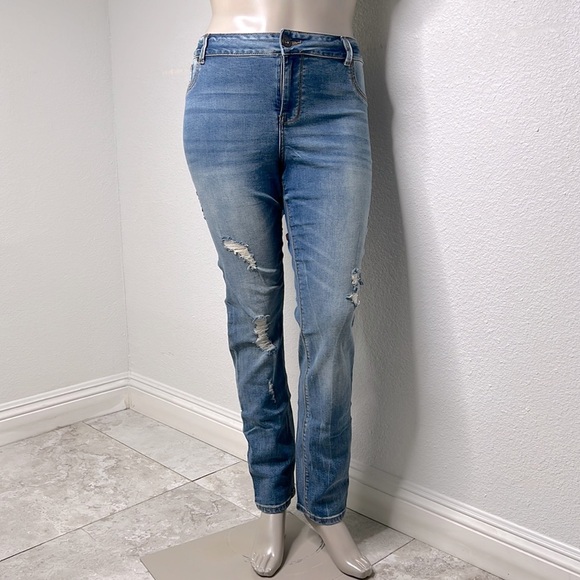 MAURICES DENIM SKINNY JEANS STRETCH COLOR BLUE DISTRESS SIZE 20-REGULAR New - Picture 2 of 3